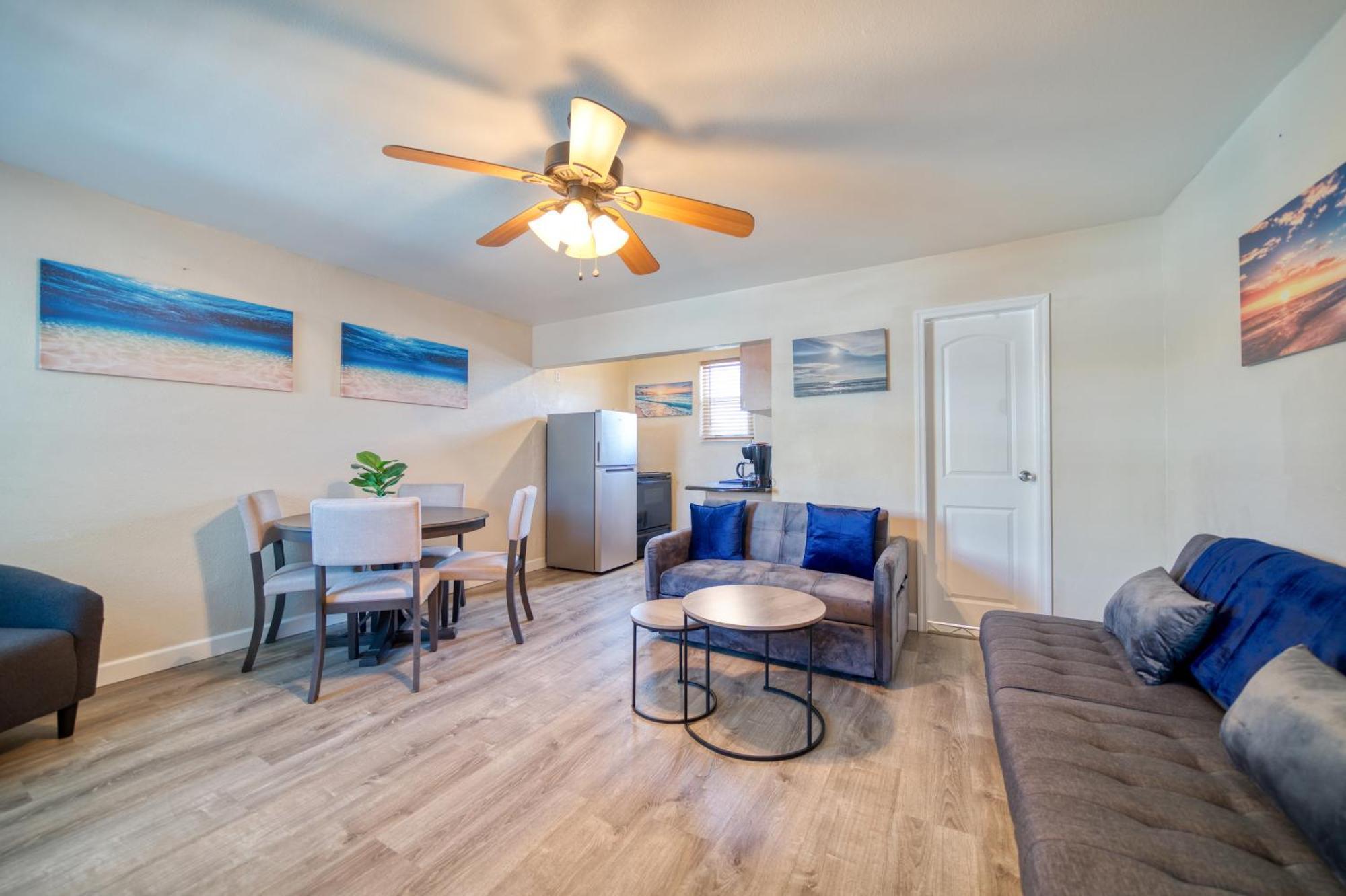 Camelot Beach Suites Clearwater Beach Exterior photo